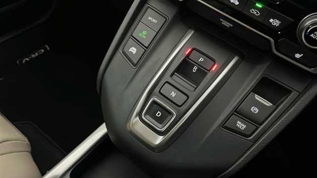 Honda CR-V Hybrid HONDA CR-V 2.0 h i-MMD SR SUV 5dr Petrol Hybrid eCVT Euro 6 (s/s) (184 ps) 