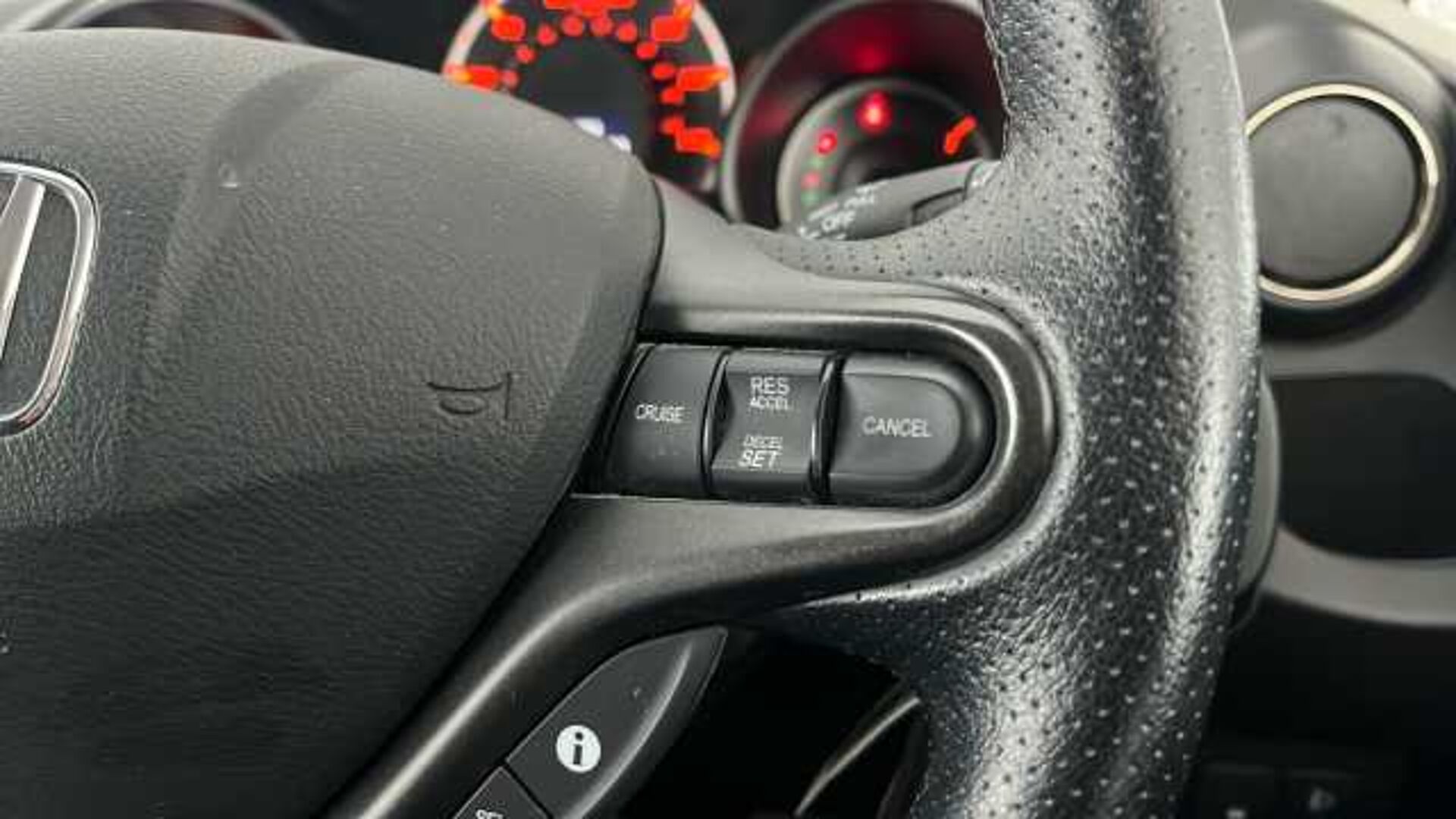 Honda Jazz HONDA Jazz 1.4 i-VTEC ES Plus Hatchback 5dr Petrol CVT Euro 5 (99 ps) 