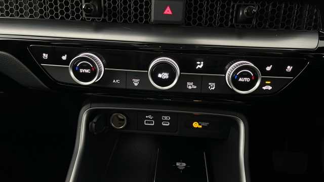 Honda CR-V Hybrid 2.0 h i-MMD Advance SUV 5dr Petrol Hybrid eCVT 4WD Euro 6 (s/s) (184 ps) 