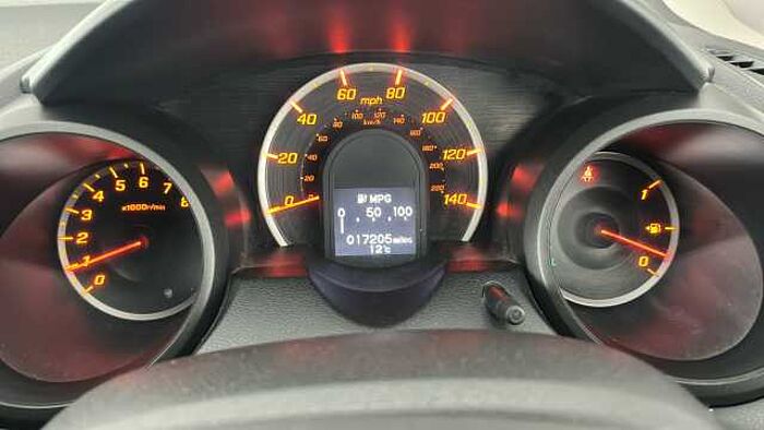 Honda Jazz HONDA Jazz 1.4 i-VTEC ES Plus Hatchback 5dr Petrol CVT Euro 5 (99 ps) 