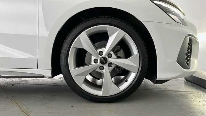 Audi A3 AUDI A3 1.5 TFSI 35 S line Sportback 5dr Petrol Manual Euro 6 (s/s) (150 ps) 