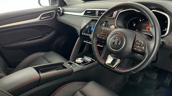 MG MG ZS MG MG ZS 72.6kWh Trophy Connect Long Range SUV 5dr Electric Auto (156 ps) 