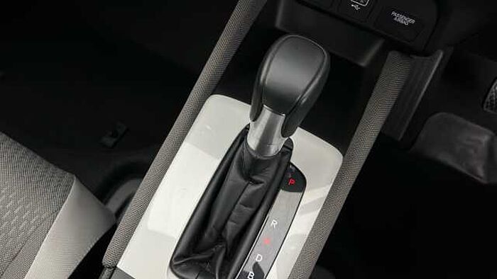 Honda Jazz Hybrid HONDA Jazz 1.5 h i-MMD Crosstar EX Hatchback 5dr Petrol Hybrid eCVT Euro 6 (s/s) 