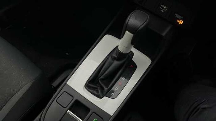 Honda Jazz Hybrid HONDA Jazz 1.5 h i-MMD SE Hatchback 5dr Petrol Hybrid eCVT Euro 6 (s/s) (107 ps) 