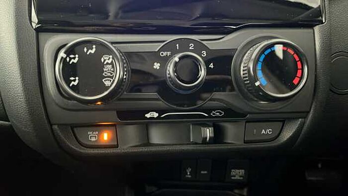 Honda Jazz HONDA Jazz 1.3 i-VTEC S Hatchback 5dr Petrol CVT Euro 6 (s/s) (102 ps) 