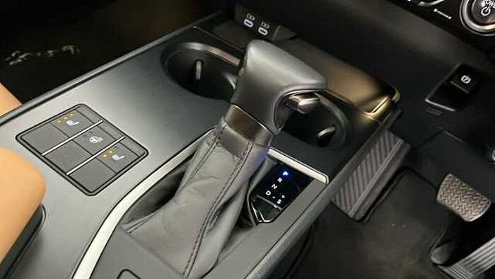 Lexus UX 250h 2.0 250h F Sport Design SUV 5dr Petrol Hybrid E-CVT Euro 6 (s/s) (184 ps) 
