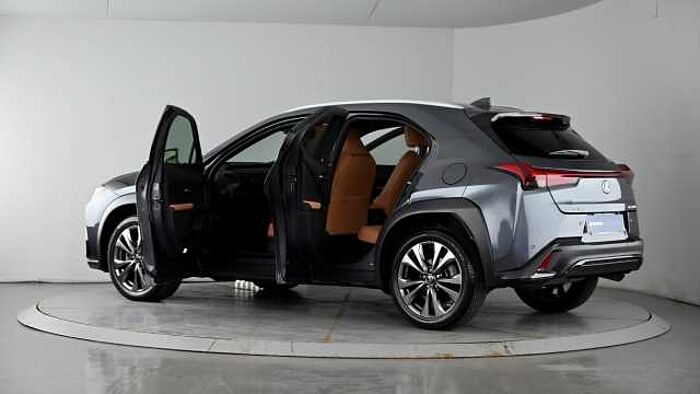 Lexus UX 250h 2.0 250h F Sport Design SUV 5dr Petrol Hybrid E-CVT Euro 6 (s/s) (184 ps) 