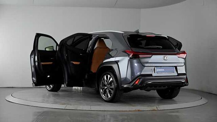 Lexus UX 250h 2.0 250h F Sport Design SUV 5dr Petrol Hybrid E-CVT Euro 6 (s/s) (184 ps) 