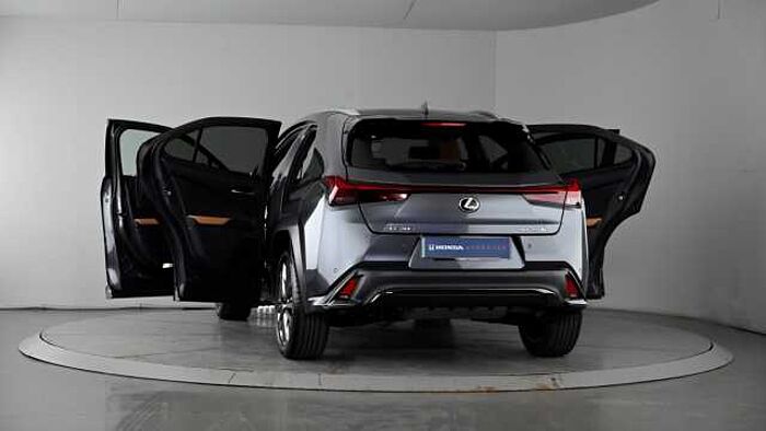 Lexus UX 250h 2.0 250h F Sport Design SUV 5dr Petrol Hybrid E-CVT Euro 6 (s/s) (184 ps) 
