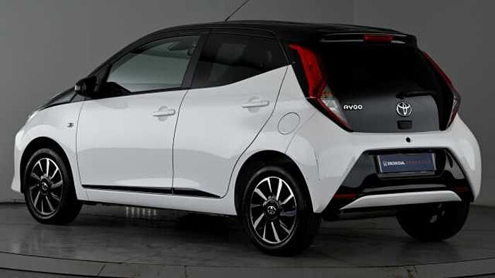 Toyota Aygo 1.0 VVT-i x-trend Hatchback 5dr Petrol x-shift Euro 6 (Safety Sense) (71 ps) 