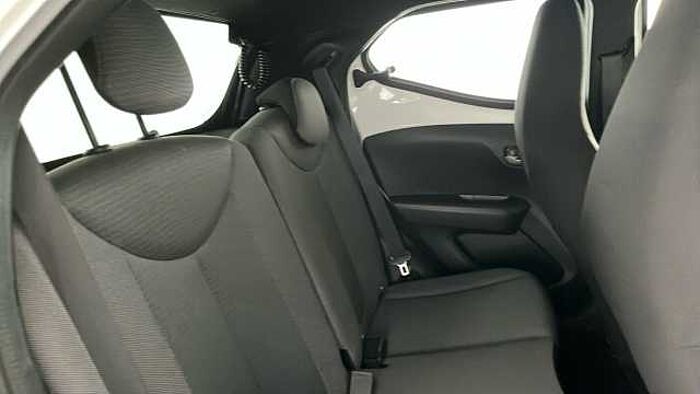 Toyota Aygo 1.0 VVT-i x-trend Hatchback 5dr Petrol x-shift Euro 6 (Safety Sense) (71 ps) 