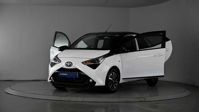 Toyota Aygo 1.0 VVT-i x-trend Hatchback 5dr Petrol x-shift Euro 6 (Safety Sense) (71 ps) 