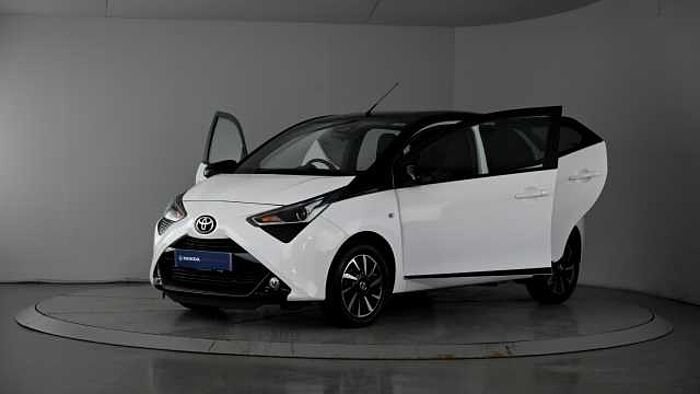 Toyota Aygo 1.0 VVT-i x-trend Hatchback 5dr Petrol x-shift Euro 6 (Safety Sense) (71 ps) 