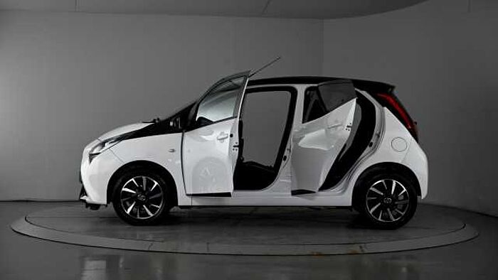 Toyota Aygo 1.0 VVT-i x-trend Hatchback 5dr Petrol x-shift Euro 6 (Safety Sense) (71 ps) 