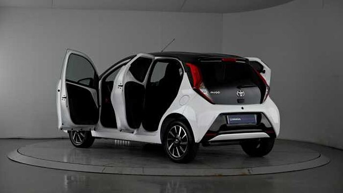 Toyota Aygo 1.0 VVT-i x-trend Hatchback 5dr Petrol x-shift Euro 6 (Safety Sense) (71 ps) 