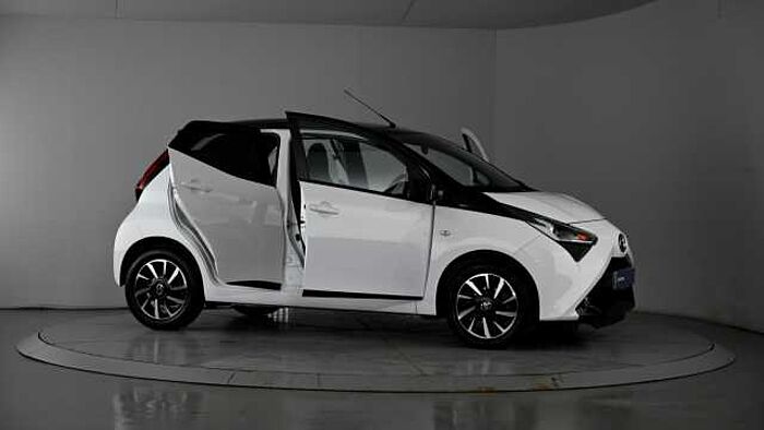 Toyota Aygo 1.0 VVT-i x-trend Hatchback 5dr Petrol x-shift Euro 6 (Safety Sense) (71 ps) 