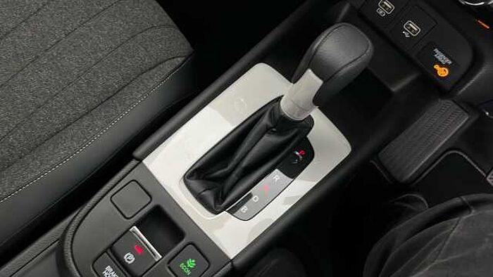 Honda Jazz Hybrid 1.5 h i-MMD SR Hatchback 5dr Petrol Hybrid eCVT Euro 6 (s/s) (107 ps) 