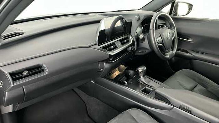 Lexus 2.0 250h SUV 5dr Petrol Hybrid E-CVT Euro 6 (s/s) (184 ps) 