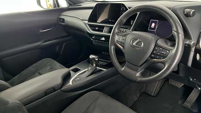 Lexus 2.0 250h SUV 5dr Petrol Hybrid E-CVT Euro 6 (s/s) (184 ps) 