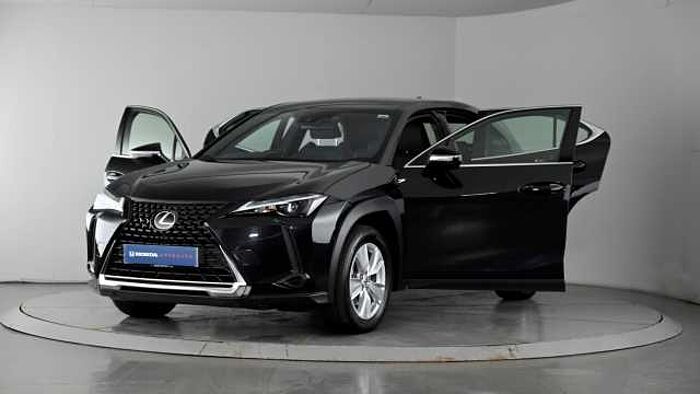 Lexus 2.0 250h SUV 5dr Petrol Hybrid E-CVT Euro 6 (s/s) (184 ps) 
